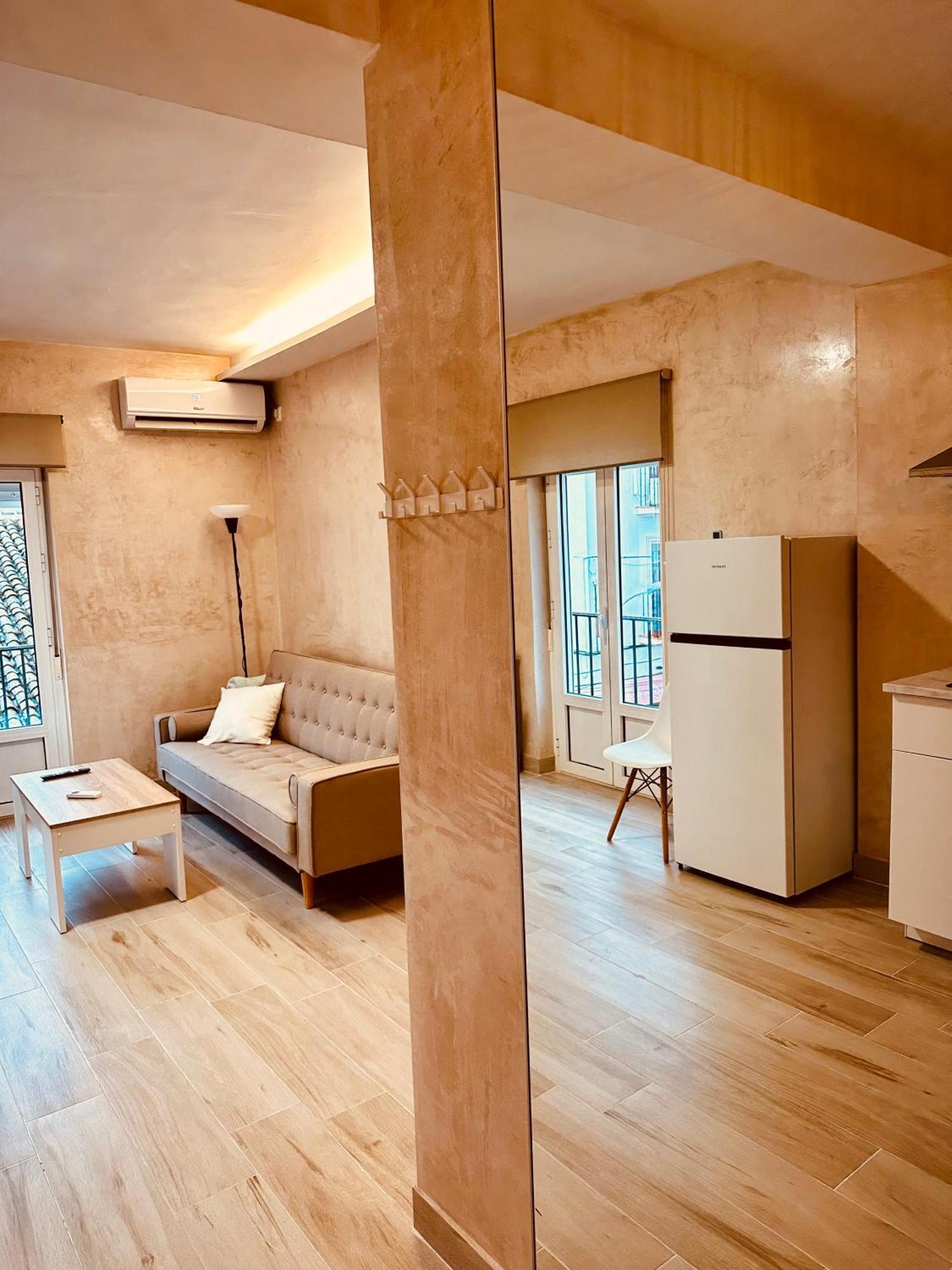 Cherry Jacuzzi Apartment Ronda Exterior photo